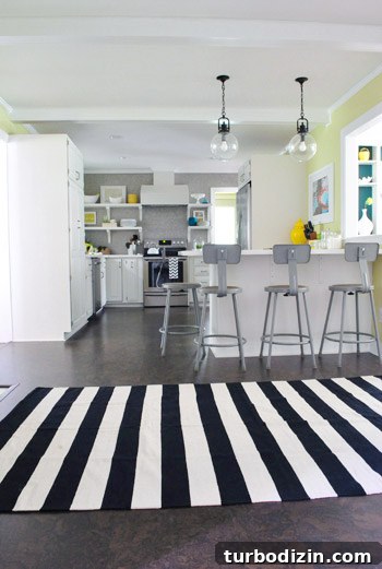 Kitchen Rug Ideas: How to Choose and Style Rugs for Your Kitchen 5 img 47533 4