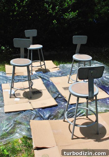 Spray Painting Metal Stools: Step-by-Step Guide for a Smooth Finish 14 img 47692 13