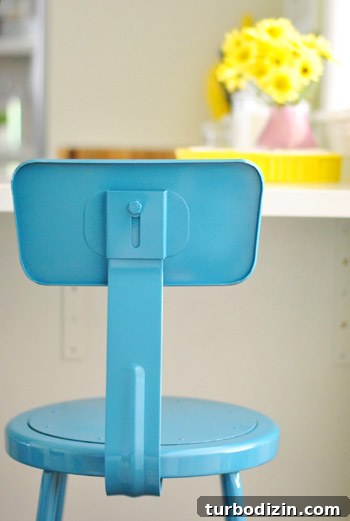 Spray Painting Metal Stools: Step-by-Step Guide for a Smooth Finish 18 img 47692 17