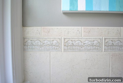 Remove an Old Shower Tile Border: Step-by-Step Guide for DIY 3 img 47879 2
