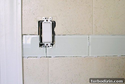 Replace Shower Tiles: A Step-by-Step Guide for a Smooth Remodel 15 img 47887 15