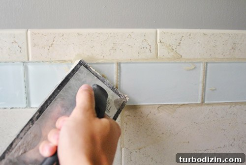 Replace Shower Tiles: A Step-by-Step Guide for a Smooth Remodel 19 img 47887 19
