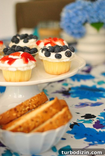 Patriotic Fourth of July Table Setting Ideas 2 img 48323 1