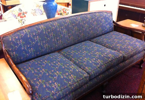 Thrifting Finds: A Day Hunting Vintage Treasures 15 img 48620 14