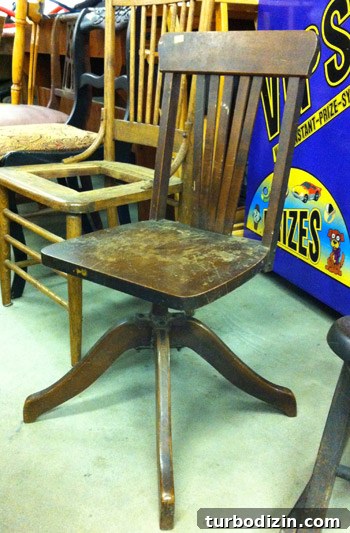 Thrifting Finds: A Day Hunting Vintage Treasures 5 img 48620 4