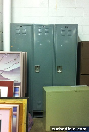 Thrifting Finds: A Day Hunting Vintage Treasures 7 img 48620 6