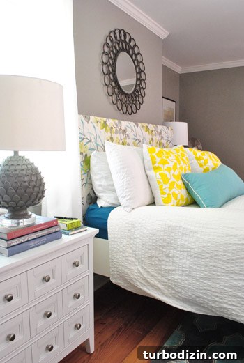 How to Paint a Bedroom in Rockport Gray: Color & Tips 5 img 48987 4