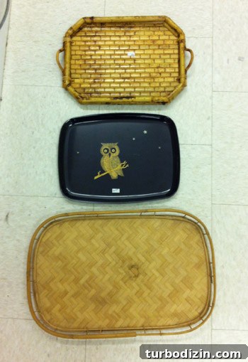 Beachfront Boutiques and Thrift Stores to Explore 34 Decorative trays ideal for wall grouping