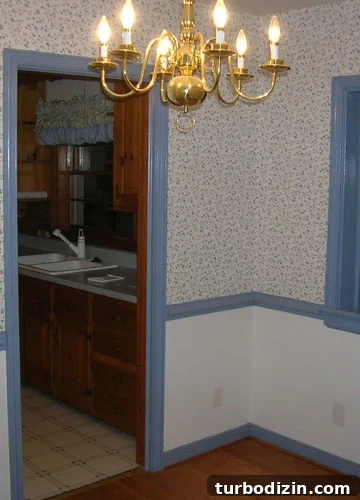 What Homebuyers Notice — and Ignore — When House Hunting 2 Dated Dining Room With Blue Trim And Wallpaper
