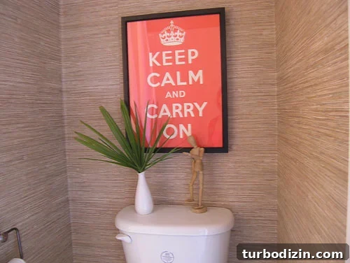 Textured wallpaper and grasscloth
