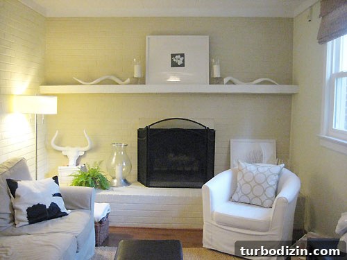 fireplace-mantle-makeover Symmetrical mantel arrangement