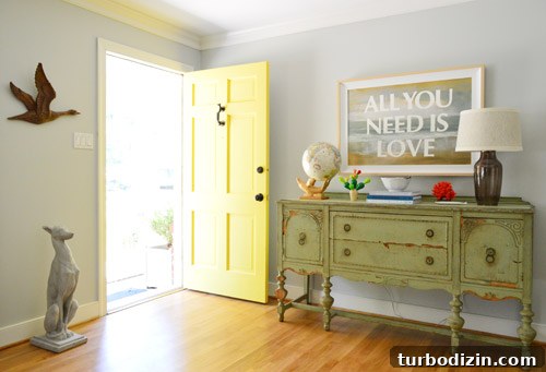 Create Custom Quote Art by Painting Words on Canvas 11 img 50071 10