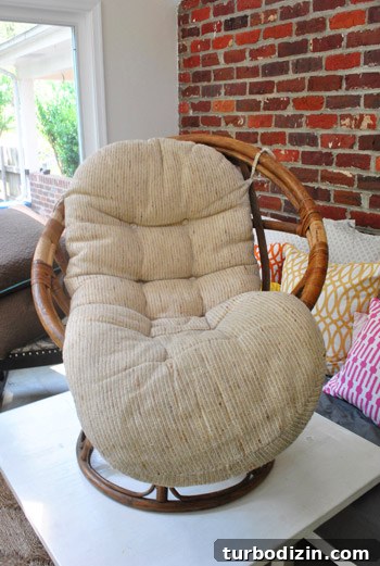 How to Arrange Egg Chairs for Maximum Seating and Style 5 img 50277 4
