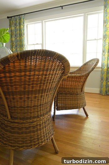 Outdoor-Style Chairs for Indoor Dining Rooms 4 Old chairs up for resale
