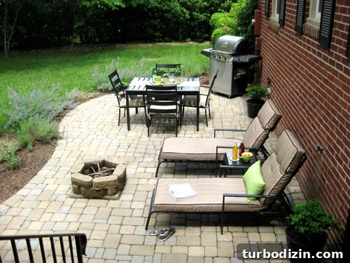 What We'd Do Differently If We Bought Our First House Again 16 Stone Paver Patio With Lounge Chairs And Dining Table