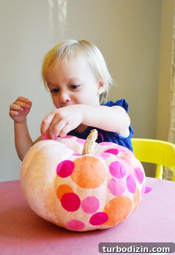 3 Fun Pumpkin Crafts to Do with Young Kids 5 img 52679 7