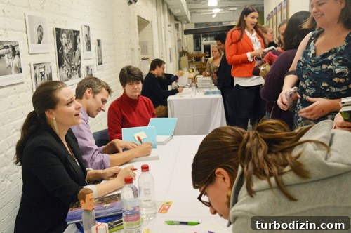 NYT, Richmond, Chicago and Toronto: Stories from Four Cities 6 Meeting fans
