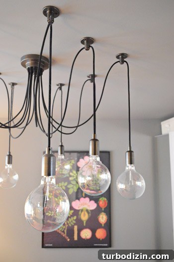 House Crashing: How to Finally Charm Your Home Guests 17 Botanical print