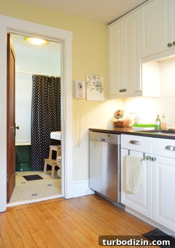 House Crashing: How to Finally Charm Your Home Guests 8 Vintage green tub