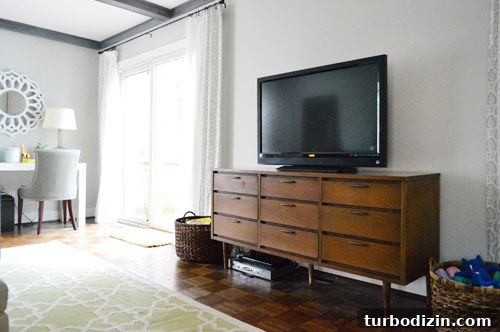 Restore and Clean Old Wood Furniture: Step-by-Step Guide 10 Dresser drawers