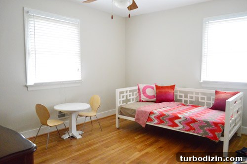 Big-Girl Bedroom with Daybed and Secondhand Dresser 5 Other side of the room view