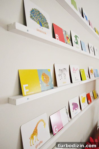 Small Wall Ledges for Displaying Flashcards, Postcards & Books 13 img 55140 12