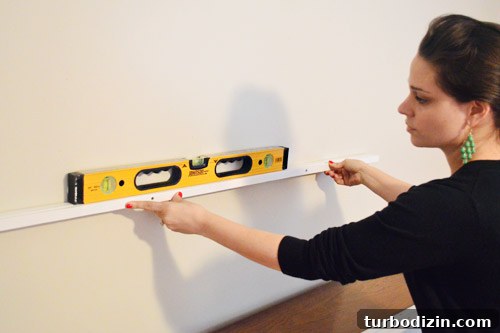 Small Wall Ledges for Displaying Flashcards, Postcards & Books 4 img 55140 3