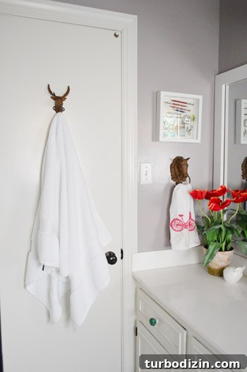 Quick Craft Projects to Try When You're Short on Time 9 Moose hook in bathroom