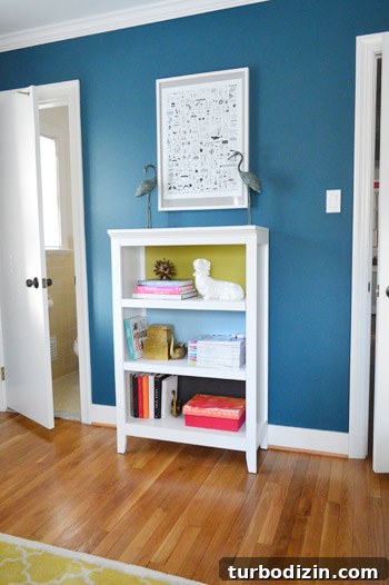 Guest Room Styling: Art and a Bookcase Ideas 5 Bookcase and framed print