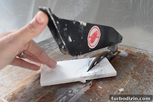 Tile a Marble Herringbone Fireplace: Step-by-Step Guide for Perfect Results 13 img 56593 12