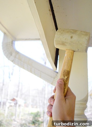 Removing Scalloped Porch Trim and Repairing Porch Columns 6 img 57188 5
