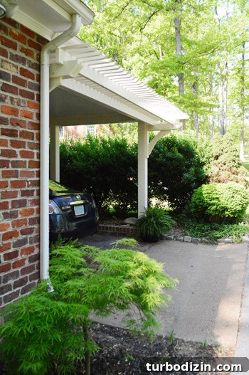 How to Build a Pergola Attached to Your Garage 18 img 57829 31