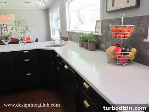 Dark Gray Lower Cabinets with White Upper Cabinets: Kitchen Design Ideas 4 Renovated kitchen photo 3