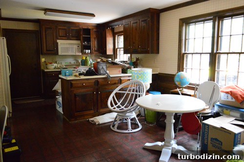 How We Sold Our House Faster as For-Sale-By-Owner (FSBO) 2 Dated Kitchen Cluttered With Items From Moving In