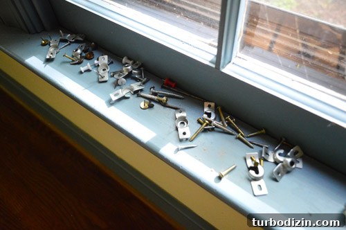 How to Remove Old Curtains Safely and Quickly 8 img 58244 7