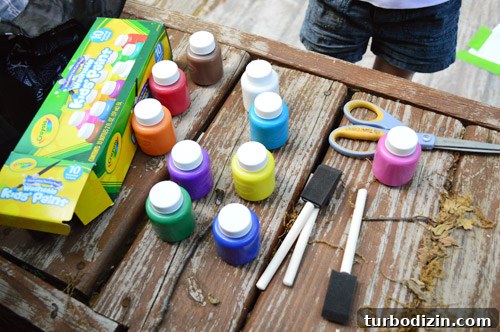 How to Create a Hand-Painted Fabric Backdrop at Home 7 Crayola paints