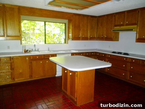 Chip and Joanna's Farmhouse Kitchen Renovation Guide 2 Farmhouse kitchen before and after