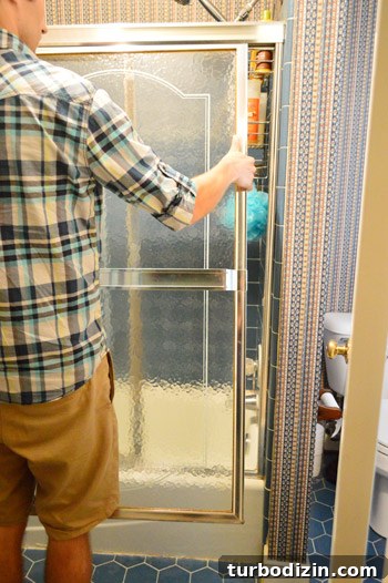 Remove and Replace an Old Sliding Shower Door: Step-by-Step Guide 6 img 58890 5