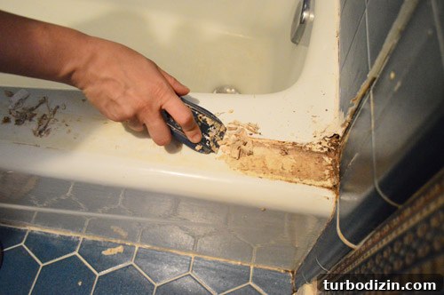 Remove and Replace an Old Sliding Shower Door: Step-by-Step Guide 10 img 58890 9