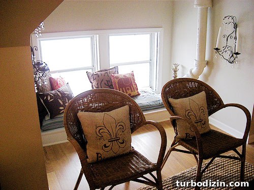 finished-attic-makeover Cozy finished attic lounge