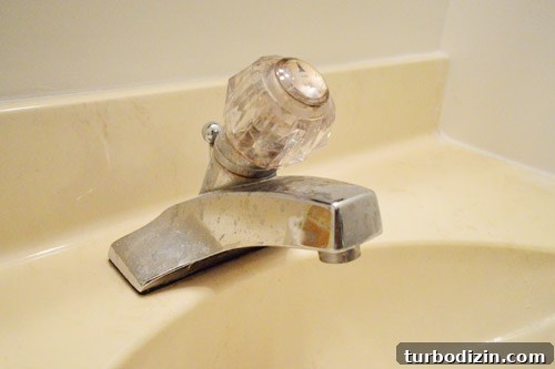 Replace a Bathroom Faucet: Step-by-Step Guide for DIY Success 2 img 59906 1