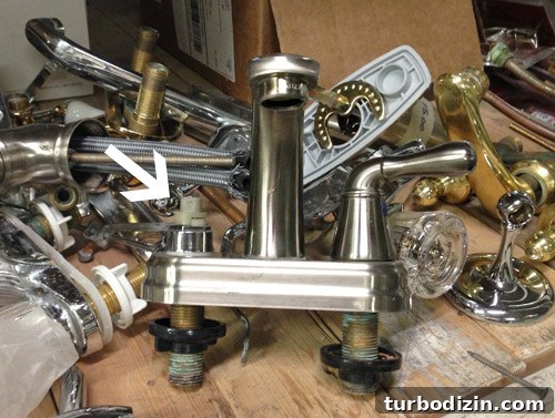 Replace a Bathroom Faucet: Step-by-Step Guide for DIY Success 4 img 59906 3