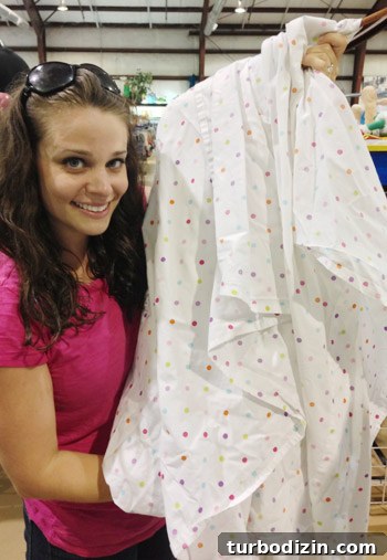 Top Thrift Store Finds: Vintage Gems and Hidden Treasures 14 img 60300 13
