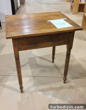 Top Thrift Store Finds: Vintage Gems and Hidden Treasures 5 img 60300 4