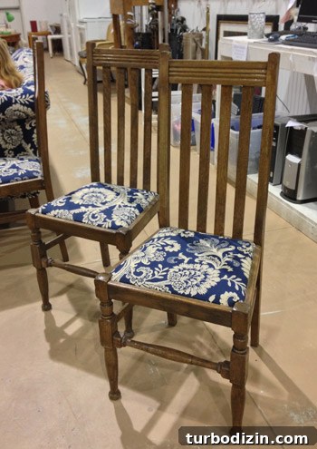 Top Thrift Store Finds: Vintage Gems and Hidden Treasures 8 img 60300 7