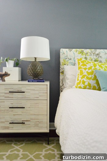 How to Choose a Rich Blue Paint Color for Your Bedroom 2 img 60501 1