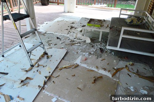 How to Safely Remove an Old Ceiling: Step-by-Step Guide 2 img 60554 1