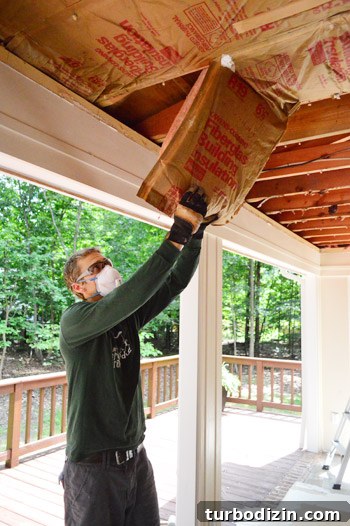 How to Safely Remove an Old Ceiling: Step-by-Step Guide 10 img 60554 9