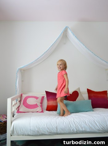DIY Fabric Bed Canopy: Step-by-Step Guide to Create Your Own 14 img 60831 13