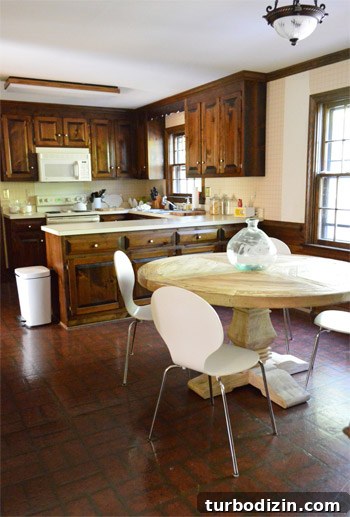 How to Find Affordable Restoration Hardware Tables Online 3 img 61414 2